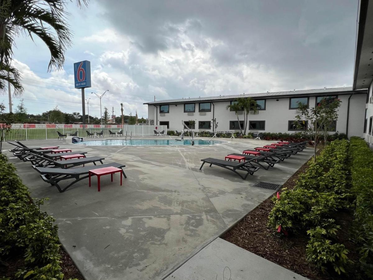 Motel 6-Fort Lauderdale, Fl Bagian luar foto