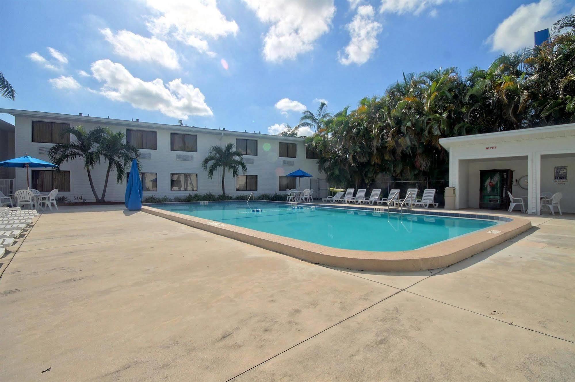 Motel 6-Fort Lauderdale, Fl Bagian luar foto